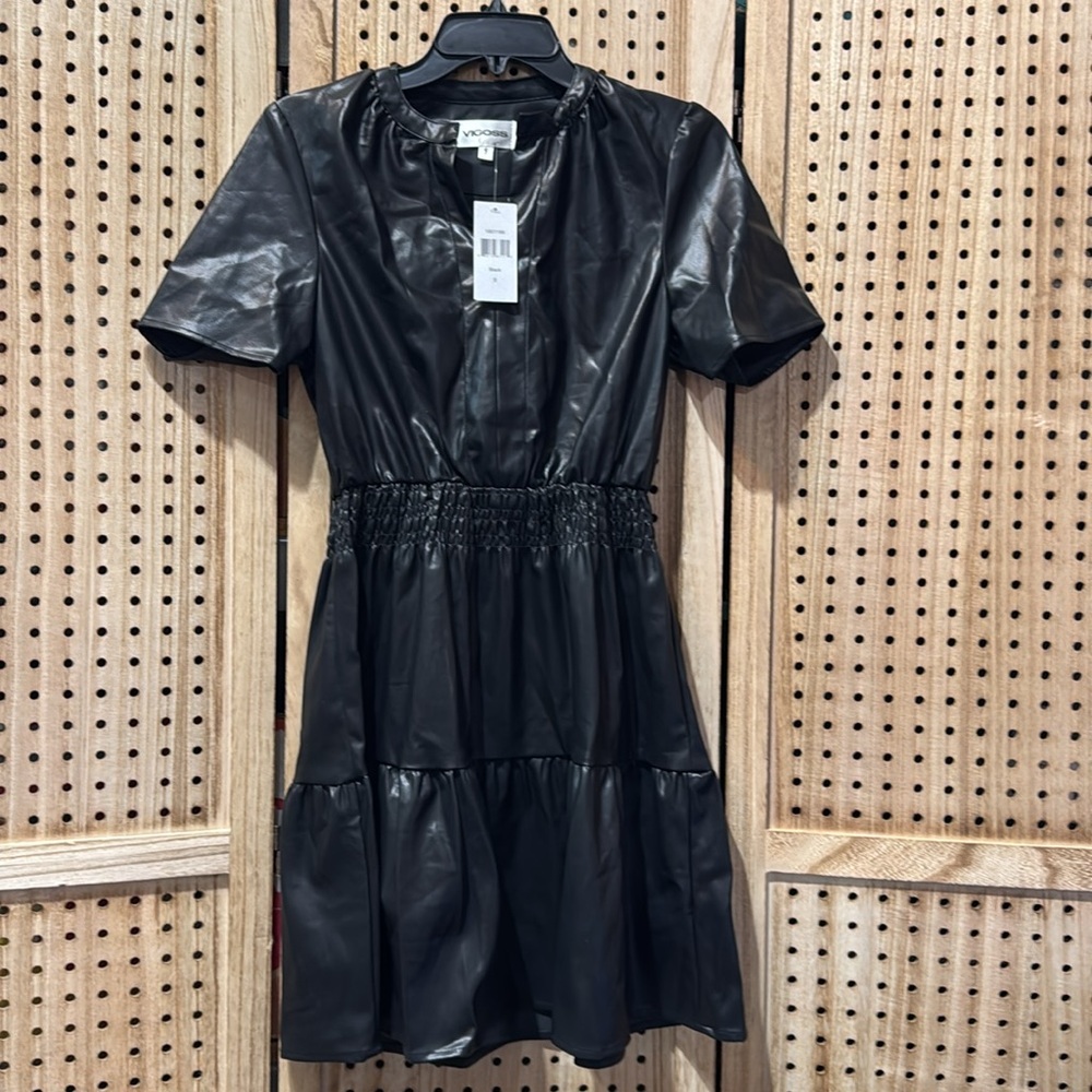 Vigoss ladies Faux Leather dress nwt size small